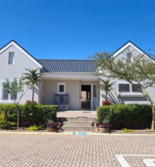 3 Bedroom House for Sale in Fonteine Retirement Village