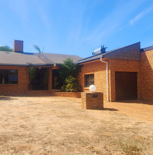 4 Bedroom House for Sale in Panorama