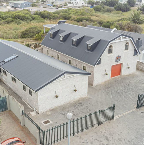 5 Bedroom House for Sale in Middedorp
